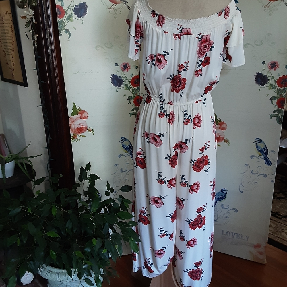 Jumpsuit - Picture 7 of 10